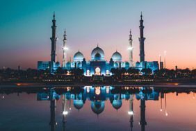 Abu Dhabi, ville de contrastes entre mer et dsert
