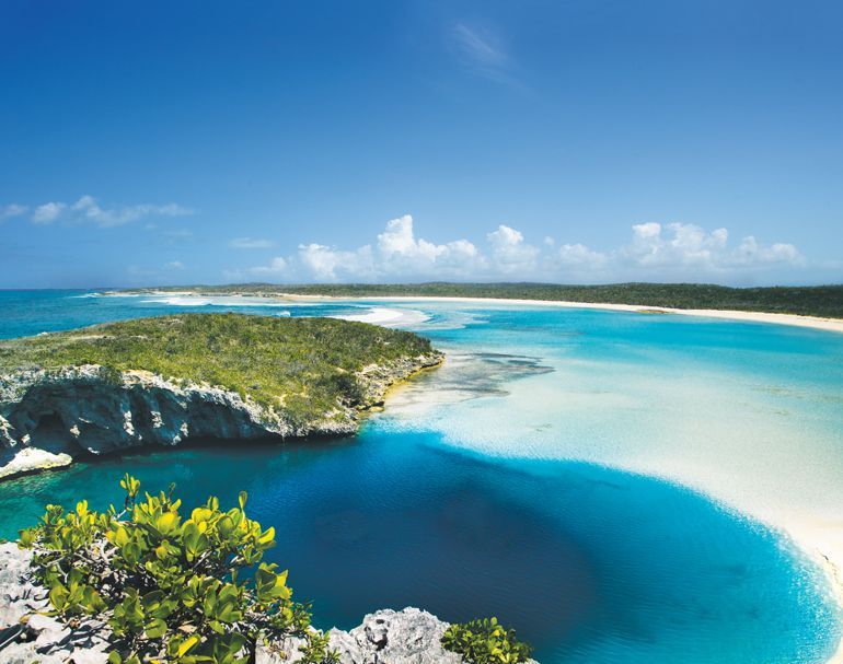 dean blue hole bahamas