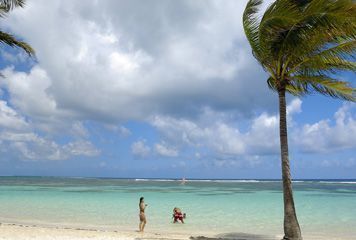 plage de la Caravelle