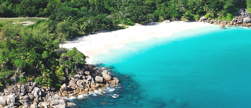 Plage de Praslin aux Seychelles