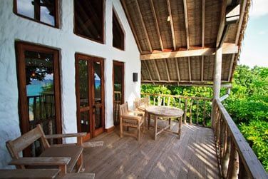 Balcon de la Villa Crusoe 2 chambres avec piscine