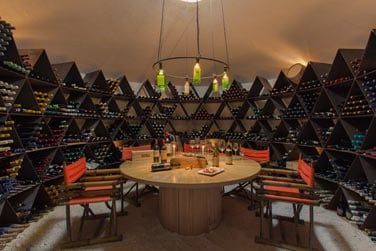 La cave  vin du Soneva Fushi o le sommelier vous attend pour une dgustation