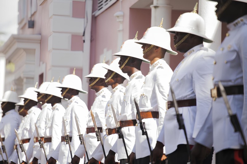 photo combin� bahamas version chic | nassau & harbour island