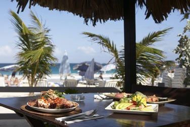 Venez y dguster une grande varit de plats