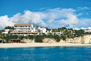 Vue sur l'htel depuis la mer