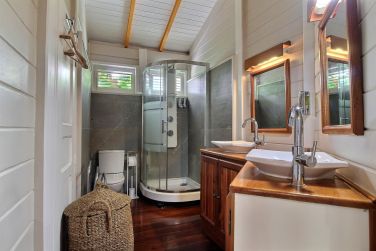 photo Combin Basse-Terre / Les Saintes - La Guadeloupe Autrement Guadeloupe