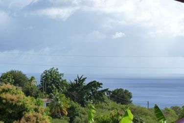 Depuis la proprit vous apercevrez la mer situe  quelques minutes en contrebas