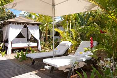 Reposez-vous au calme dans les jardins du spa