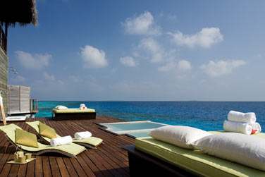 Le Coco Spa surplombe le lagon et vous offre un cadre de rve pour vous ressourcer