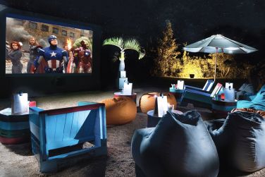 Cinma en open air pour petits et grand au rum shed bar