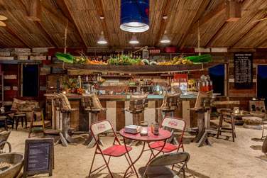 Vivez une vritable exprience mauricienne, en y ajoutant une touche de bohme chic au Rum Shed