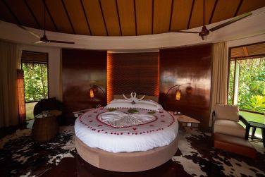 photo Constance Halaveli Maldives Maldives