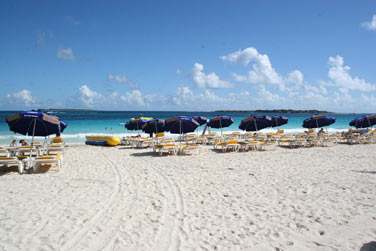 Et  deux pas, la vue sur la mer est tout simplement sublime !