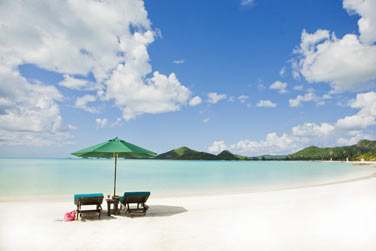 Au pied des cottages se trouve une magnifique plage de sable blanc