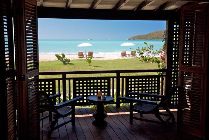 Vue sur la mer depuis la terrasse des Suites Front de mer
