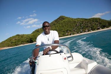 Envie d'une vire en mer ? L'htel organise diffrentes activits nautiques