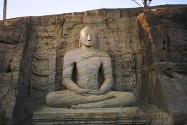 Vistez le site archologique de Polonnaruwa et ses vestiges classs au patrimoine de l'Unesco