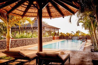 L'espace Guetali avec la piscine extrieure