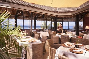 Le Restaurant Kotemer  la carte exotique et  la vue panoramique