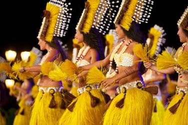 De magnifiques danses traditionnelles seront performes pendant que vous degusterez vos plats