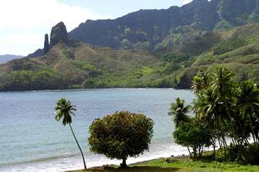 Aux baies toutes plus mystrieuses ...