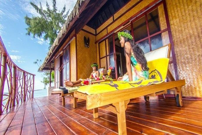 photo la pirogue api tahaa
