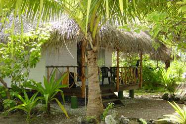 Vous serez log dans un de ces bungalows, dans le jardin...