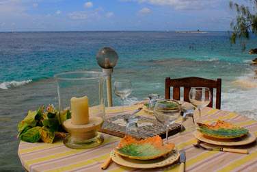 Une table raffine mlant cuisine franaise et polynsienne