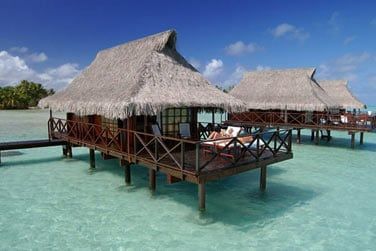 Sjournez au dessus du lagon et sa faune sous marine fascinante !