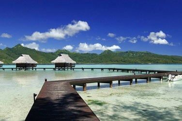 Direction les Bungalows sur pilotis...