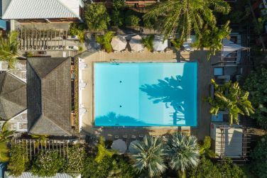 Vue arienne de la piscine des Croles