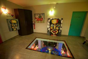 Des uvres d'art parpilles un peu partout