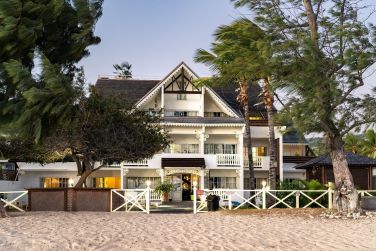 Voici la devanture du Nautile boutique-htel de charme