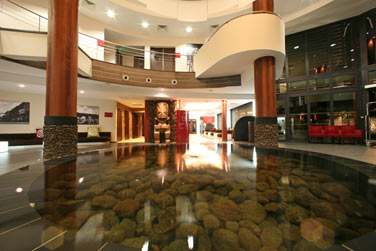 Voici la rception de l'htel ...