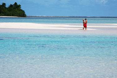 A Fakarava ... vous apprcierez les superbes bancs de sables  perte de vue ..