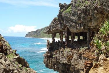 ..en passant mme par ses grottes