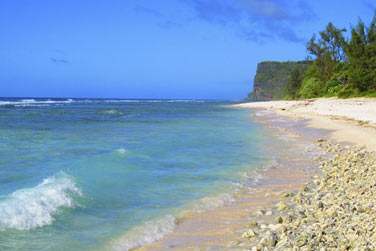 La sublime plage de sable blanc...