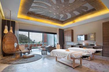 Une salle de soin duo pour un moment de dtente  l'Iridium Spa  vivre  deux