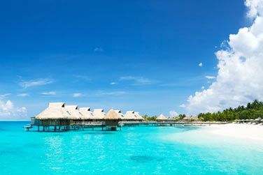 Une incroyable plage de sable blanc de 800m de long