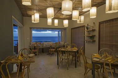 L'intrieur du restaurant Kot Nou