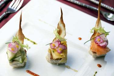 Les pices et herbes aromatiques poussent dans le jardin de l'htel