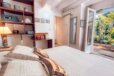 Une grande luminosit et une terrasse avec accs immdiat dans votre chambre standard