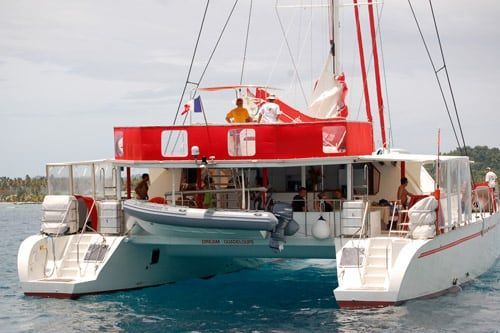 Naviguez  bord du catamaran Dream 82