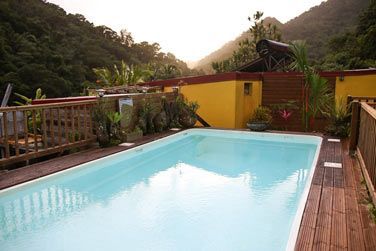 La piscine extrieure de La Maison Rousse