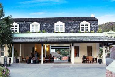 Ds l'entre, vous serez charms par cet tablissement exclusif et trs intimiste