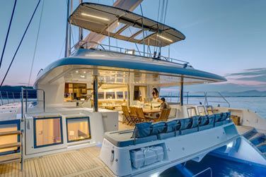 Embarquez  bord du catamaran Catana 50