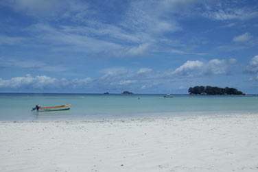 Sa longue et magnifique plage de 2 km