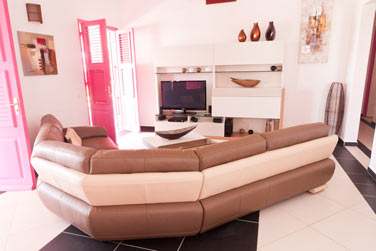 Voici la dcoration d'une des villas : le coin salon