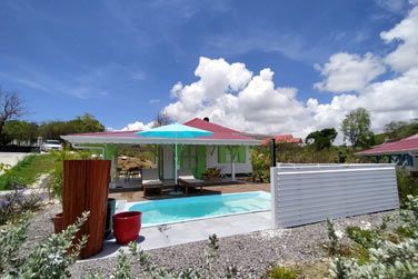 Voici le Jardin des 4 pices 2, avec ses villas avec piscine prive.