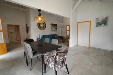 La Villa Curcuma est spacieuse et vous donnera l'impression d'tre chez vous